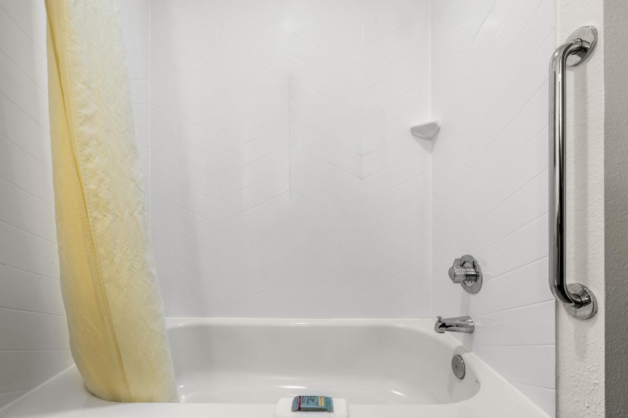 Best Western Acadia Hotel Crowley エクステリア 写真